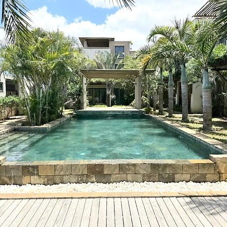 Stunning 3-Bedroom Apartment With Private Rooftop Terrace & Gorgeous Pool Flic-en-Flacq Zewnętrze zdjęcie