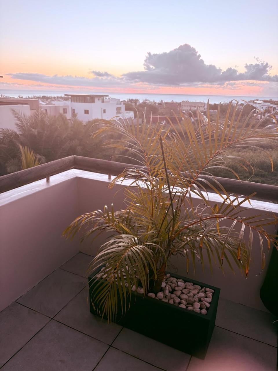 Stunning 3-Bedroom Apartment With Private Rooftop Terrace & Gorgeous Pool Flic-en-Flacq Zewnętrze zdjęcie